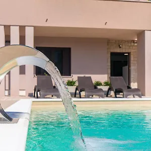 Apartamento Ela 